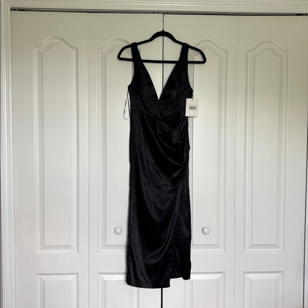 NWT Hello Molly Elegant Black Midi Evening Dress - Picture 2 of 14